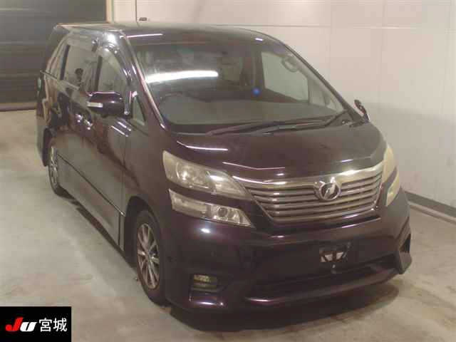 TOYOTA VELLFIRE 2010