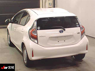TOYOTA AQUA 2019