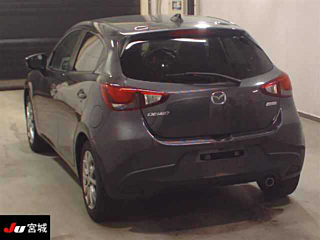 MAZDA DEMIO 2016