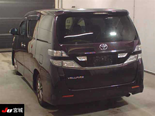 TOYOTA VELLFIRE 2010