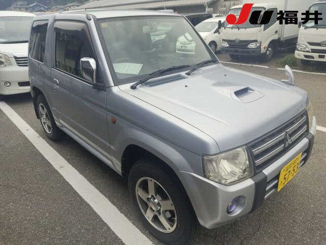 MITSUBISHI PAJERO MINI 2011
