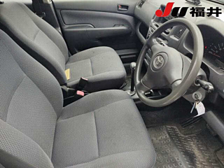 TOYOTA SUCCEED 2010