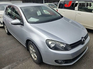 VOLKSWAGEN GOLF 2010