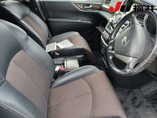 NISSAN ELGRAND 2011