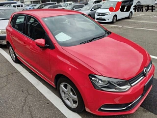 VOLKSWAGEN POLO 2015