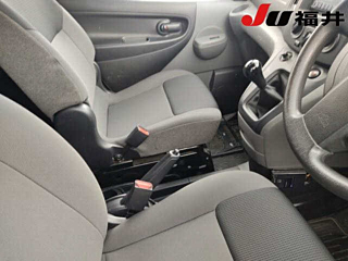 NISSAN NV200 2015