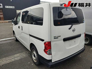 NISSAN NV200 2015