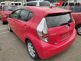 TOYOTA AQUA 2012
