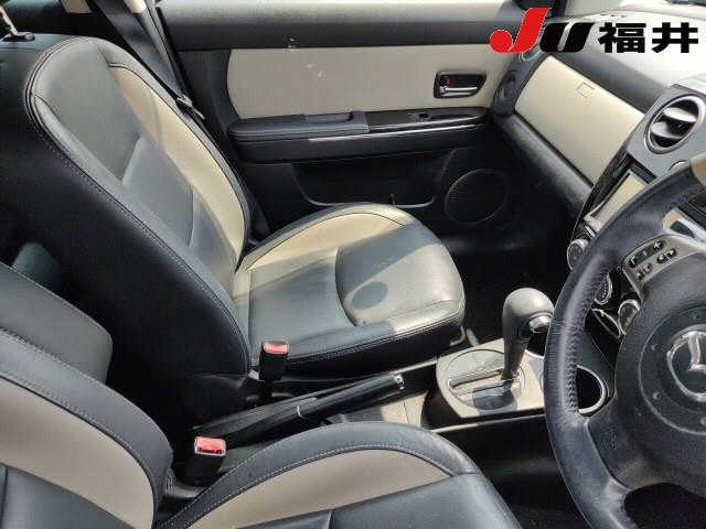 MAZDA VERISA 2011