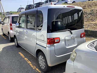 DAIHATSU TANTO 2010