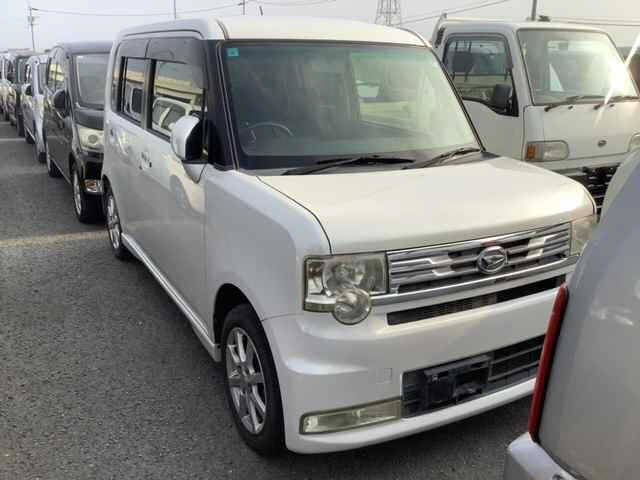 DAIHATSU MOVE CONTE 2011