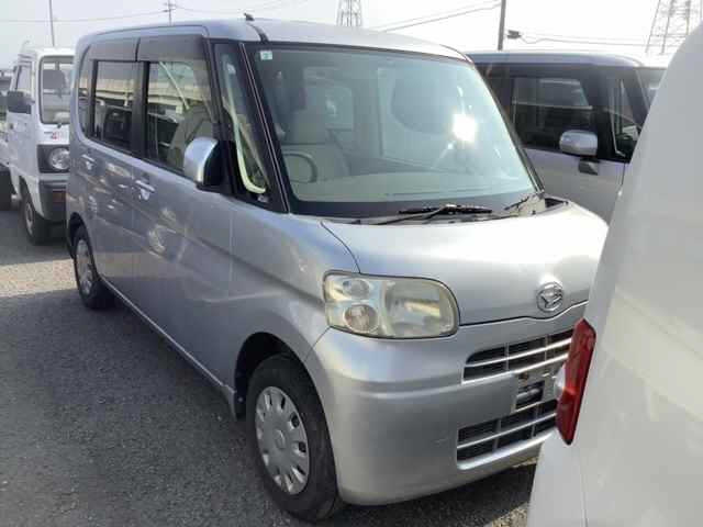 DAIHATSU TANTO 2008