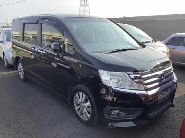HONDA STEP WAGON 2015