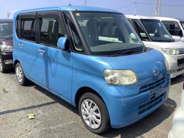 DAIHATSU TANTO 2010