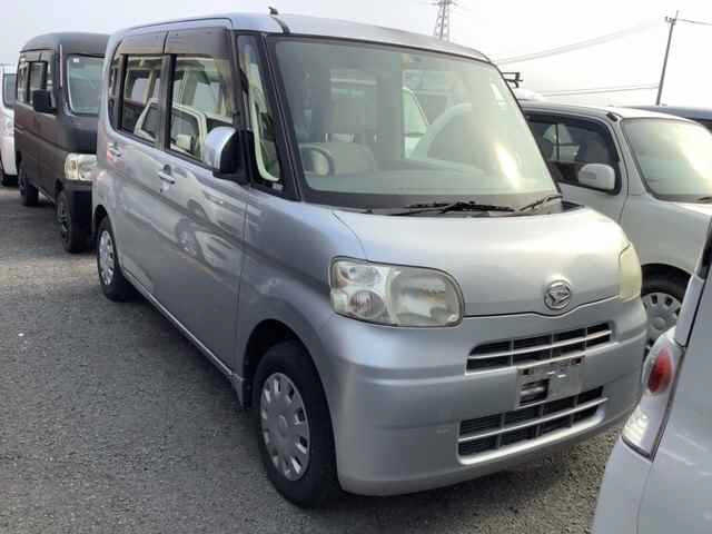 DAIHATSU TANTO 2008