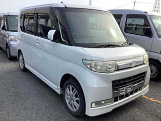 DAIHATSU TANTO 2010