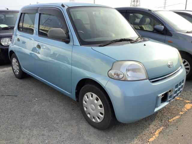 DAIHATSU ESSE 2010