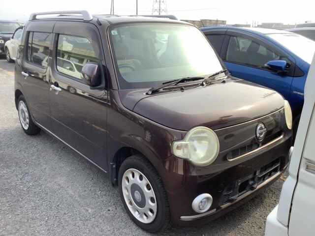 DAIHATSU MIRA 2010