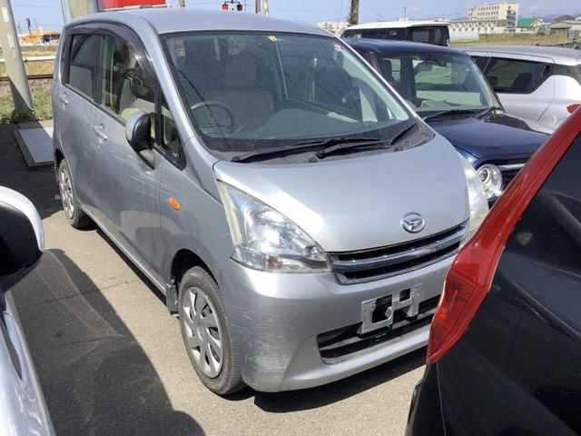 DAIHATSU MOVE 2012