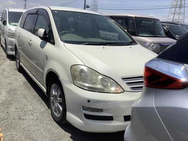 TOYOTA IPSUM 2008