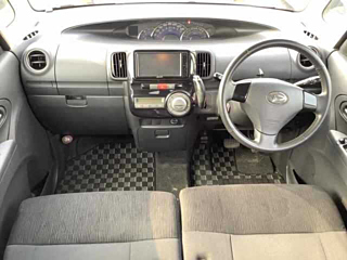 DAIHATSU TANTO 2011