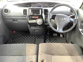 DAIHATSU TANTO 2010