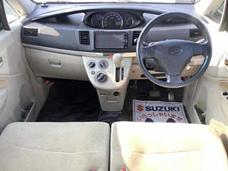 DAIHATSU MOVE 2011