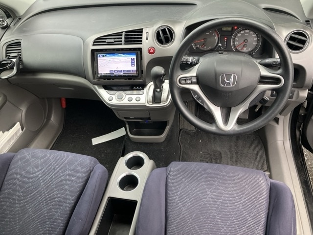 HONDA STREAM 2009