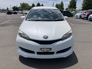 TOYOTA WISH 2010