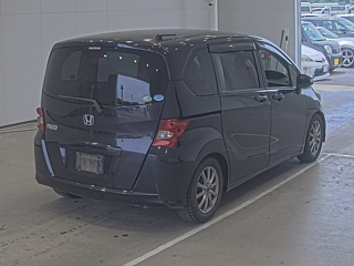 HONDA FREED 2009