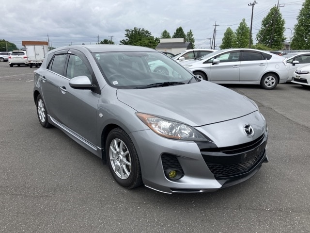 MAZDA AXELA 2012