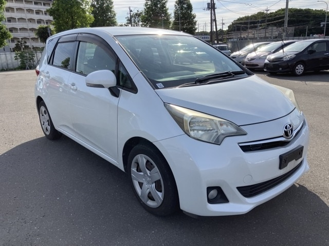 TOYOTA RACTIS 2012