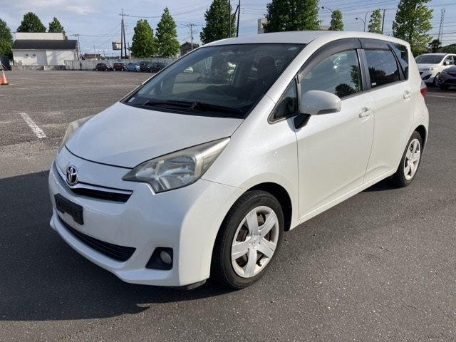 TOYOTA RACTIS 2012