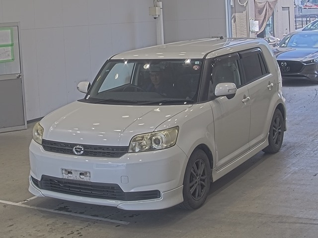 TOYOTA COROLLA RUMION 2014