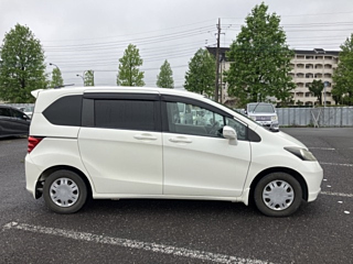 HONDA FREED 2009