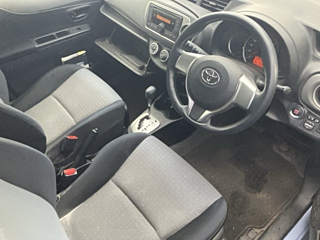 TOYOTA VITZ 2012