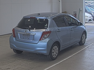 TOYOTA VITZ 2012