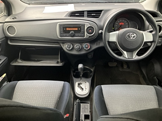 TOYOTA VITZ 2012