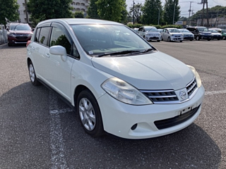 NISSAN TIIDA 2009