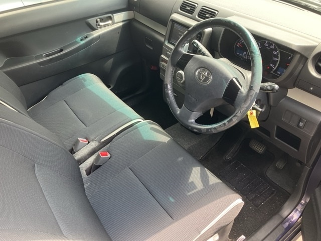 TOYOTA PIXIS SPACE 2015