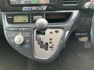 TOYOTA WISH 2008