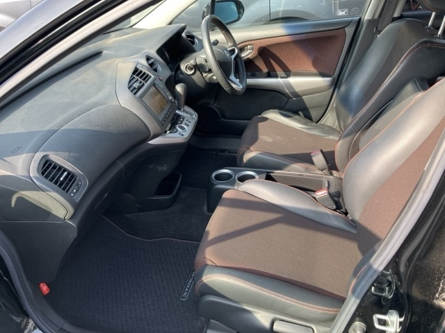 HONDA STREAM 2010
