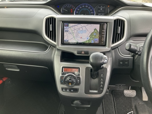 MITSUBISHI DELICA D2 2016