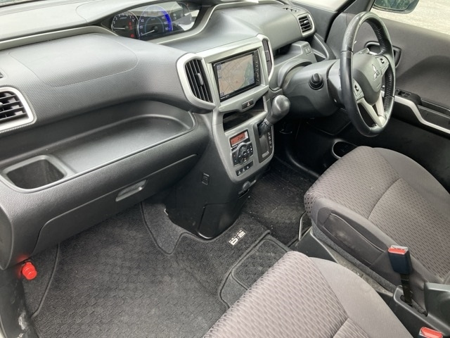 MITSUBISHI DELICA D2 2016