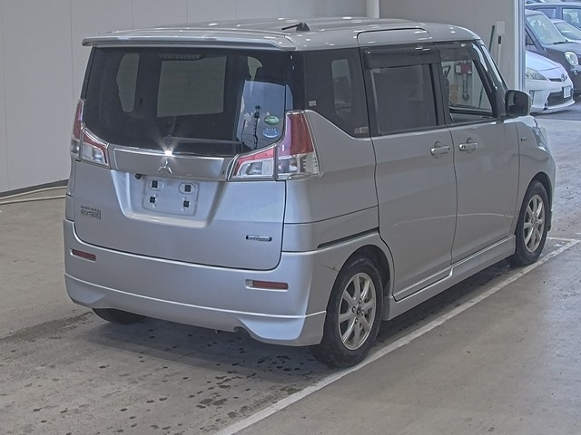MITSUBISHI DELICA D2 2016
