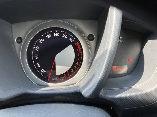 TOYOTA IST 2010