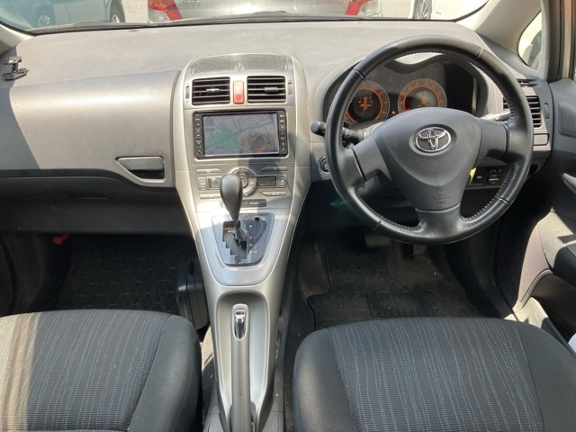 TOYOTA AURIS 2008