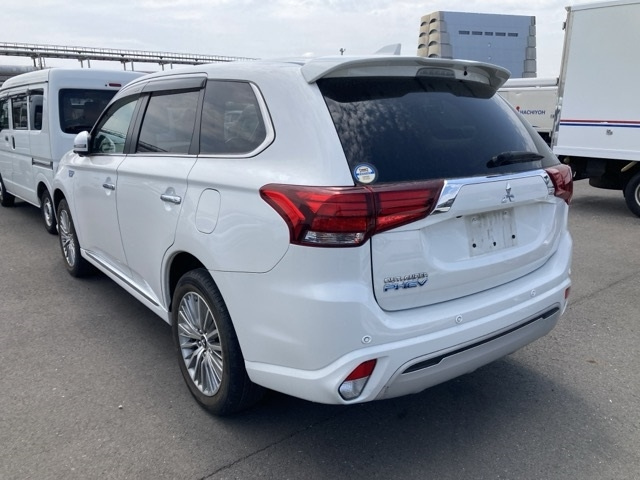 MITSUBISHI OUTLANDER PHEV 2021