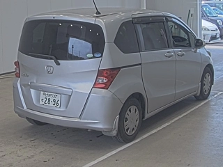 HONDA FREED 2011