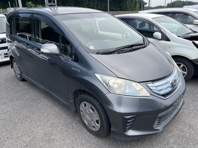 HONDA FREED 2012